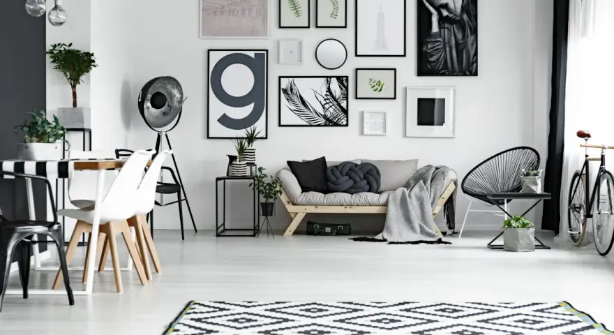 Jak zaaranżować mały salon ze stołem? 70cm komfortu!